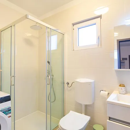 Marko - A0 - Mpolo 메덜린